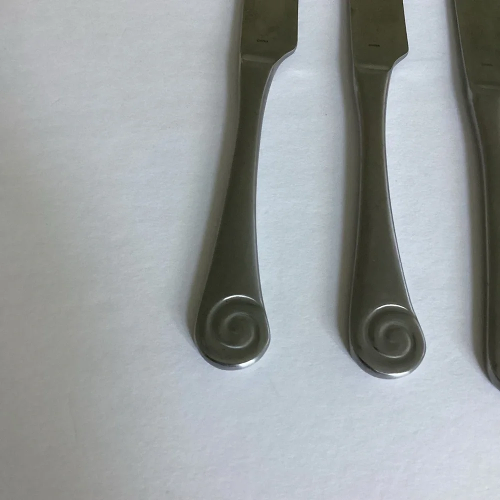 Robert Welch Ammonite Knives Set of Eight Stainless Steel Modern Flatware